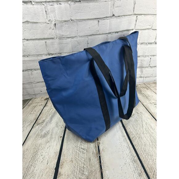 Large Capacity Folding Travel Bag - Water Resistant Tote - Travel Duffle - Gym - Picture 3 of 5